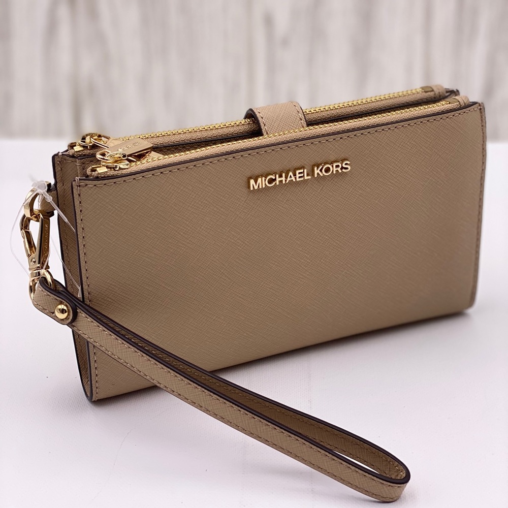 ❤️Michael Kors DoubleZip Wallet Wristlet Bisque